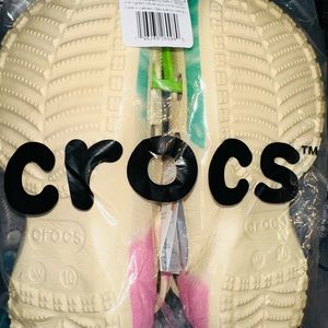 Women's CROCS Size 10 ❤️ NEW